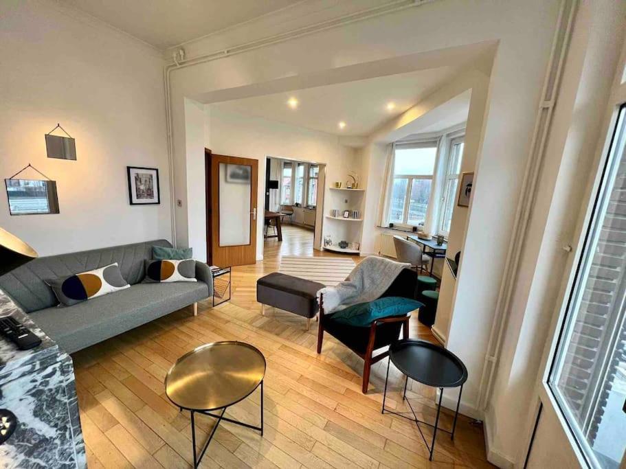 Bellevue - Grand Appartement Pour 5 Sur Les Quais De La Meuse Льєж Екстер'єр фото