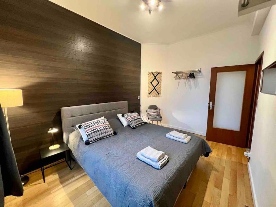 Bellevue - Grand Appartement Pour 5 Sur Les Quais De La Meuse Льєж Екстер'єр фото