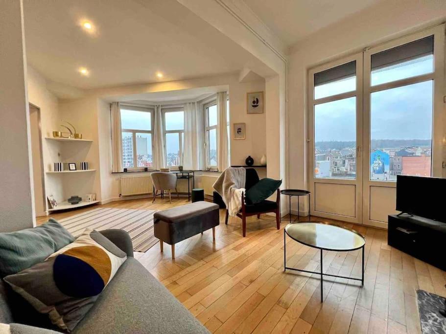 Bellevue - Grand Appartement Pour 5 Sur Les Quais De La Meuse Льєж Екстер'єр фото