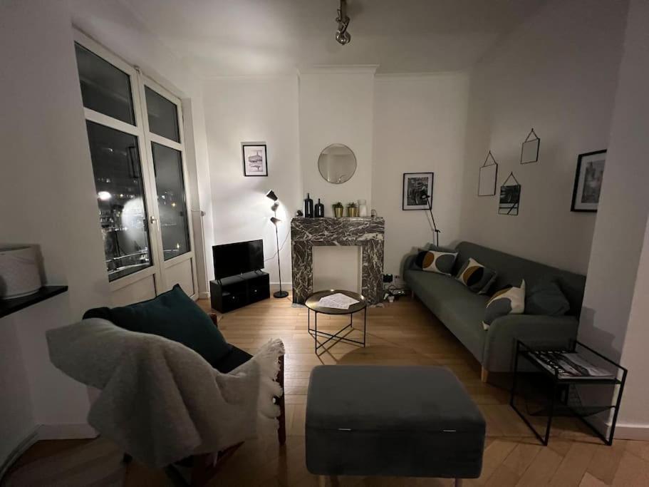 Bellevue - Grand Appartement Pour 5 Sur Les Quais De La Meuse Льєж Екстер'єр фото