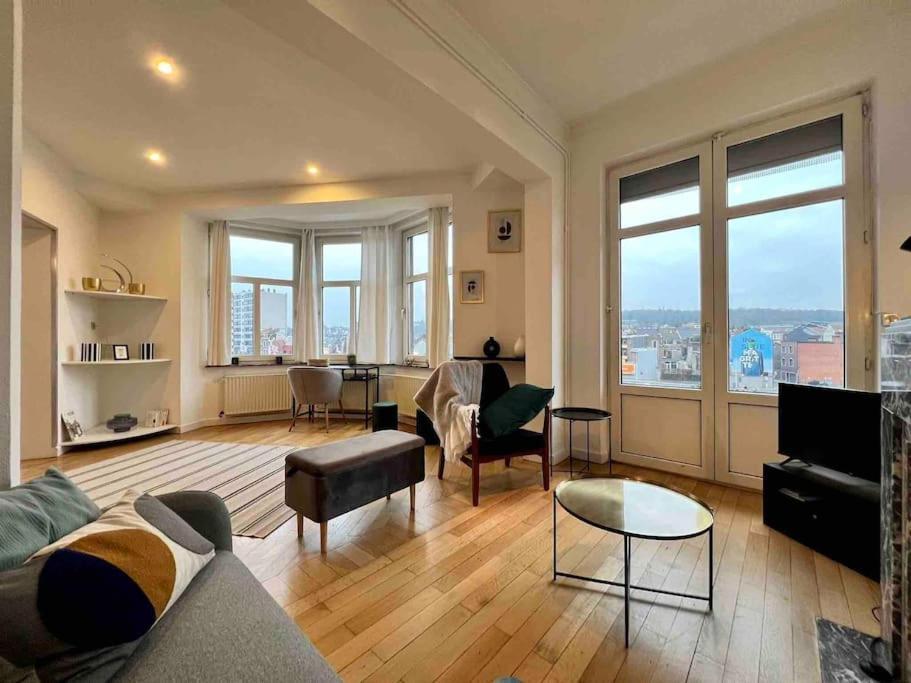 Bellevue - Grand Appartement Pour 5 Sur Les Quais De La Meuse Льєж Екстер'єр фото