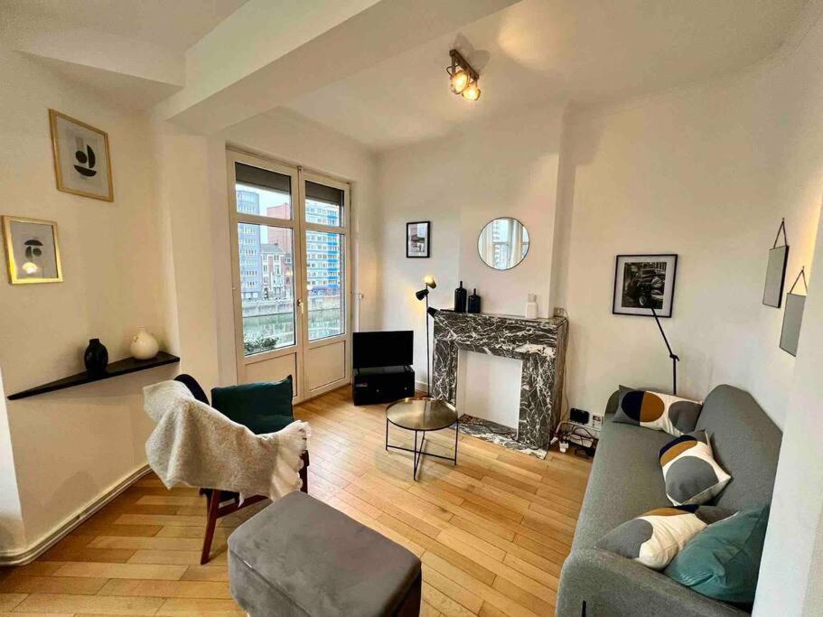 Bellevue - Grand Appartement Pour 5 Sur Les Quais De La Meuse Льєж Екстер'єр фото