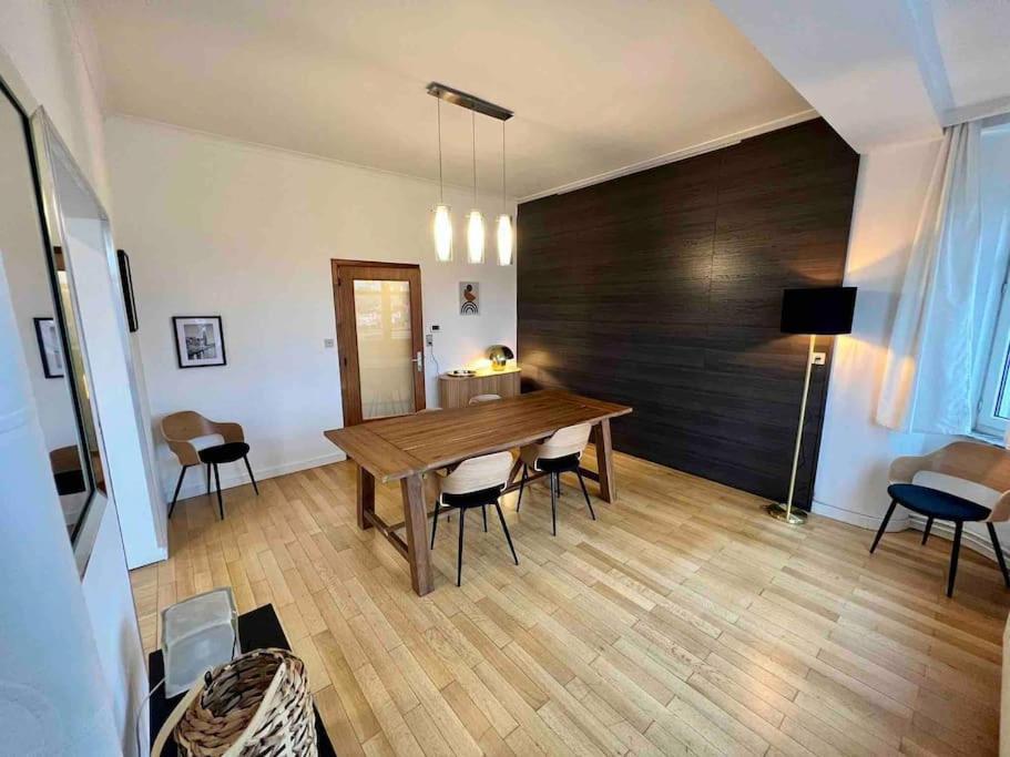 Bellevue - Grand Appartement Pour 5 Sur Les Quais De La Meuse Льєж Екстер'єр фото
