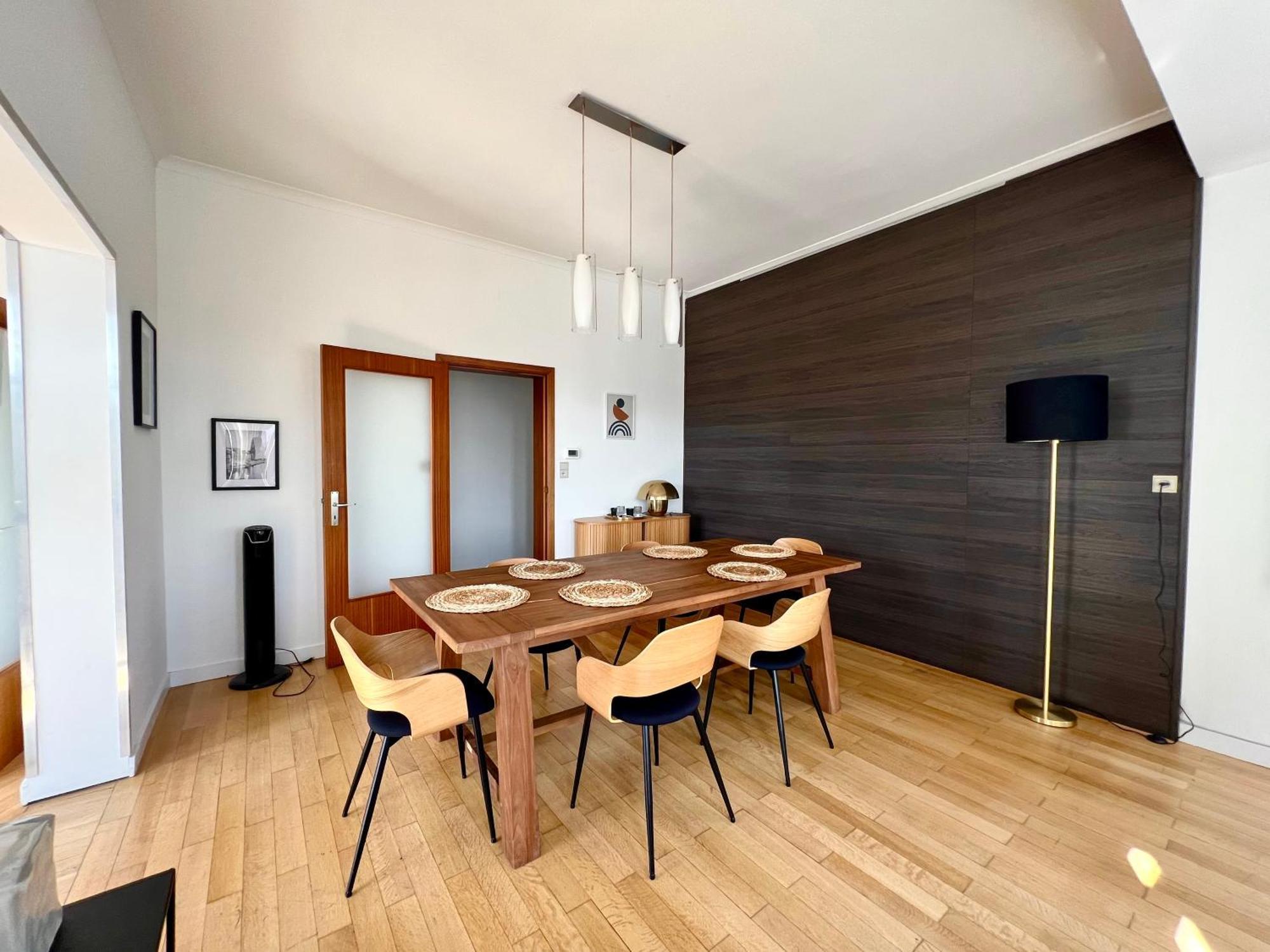 Bellevue - Grand Appartement Pour 5 Sur Les Quais De La Meuse Льєж Екстер'єр фото